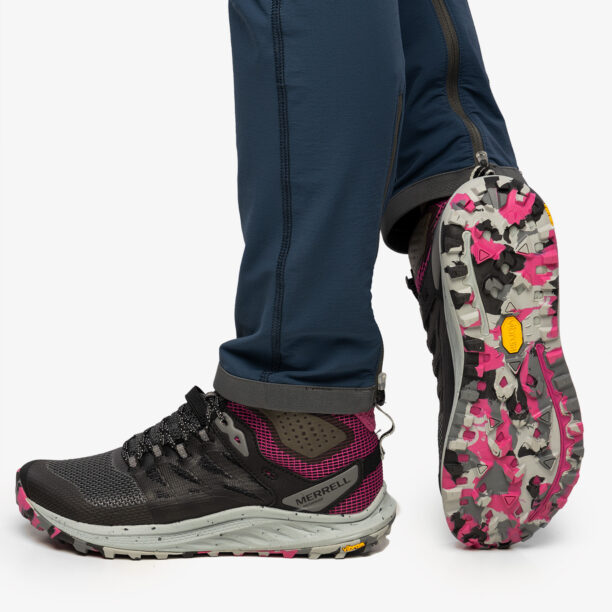 Original Pantofi drumetie femei Merrell Antora 3 Mid WP - black/fuchsia