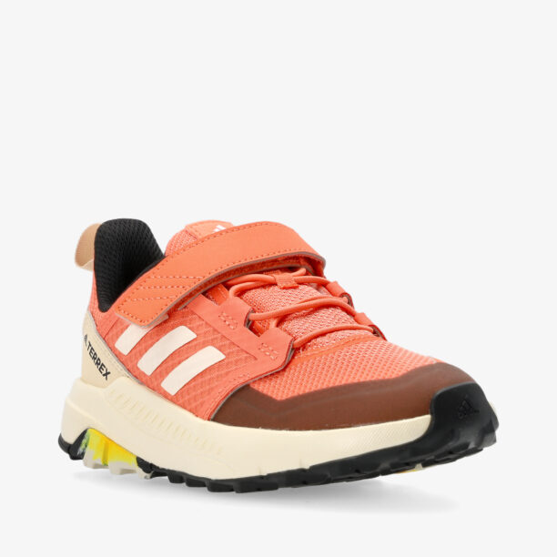 Cumpăra Pantofi fete adidas TERREX Trailmaker - coral/white/gold