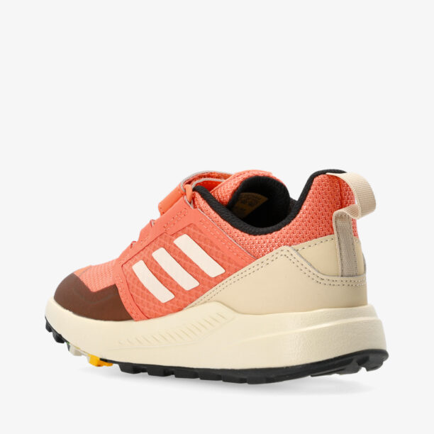 Preţ Pantofi fete adidas TERREX Trailmaker - coral/white/gold