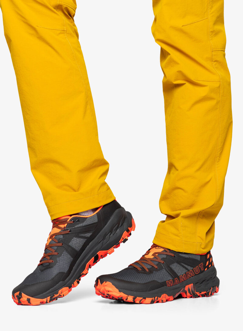 Cumpăra Pantofi outdoor Mammut Sertig II Low - black/vibrant orange