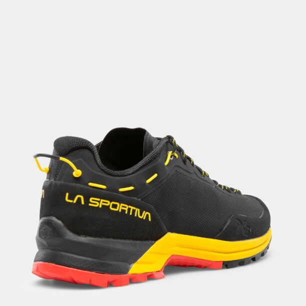 Preţ Pantofi outdoor barbati La Sportiva TX Guide - black/yellow