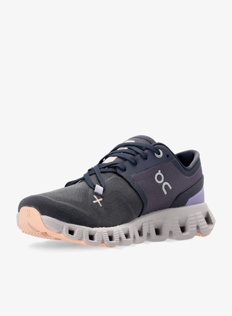 Preţ Pantofi outdoor femei On Running Cloud X 3 - iron/fade