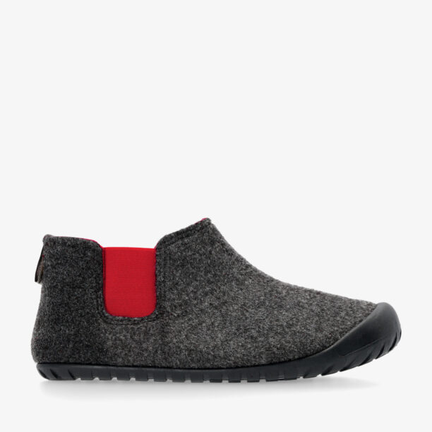 Papuci de casă Gumbies Brumby - charcoal/red