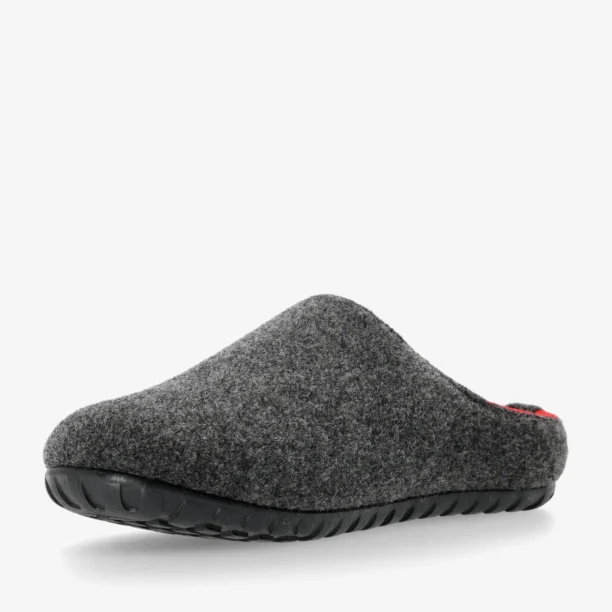 Preţ Papuci de casă Gumbies Outback - charcoal/red