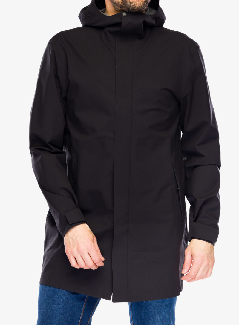 Pelerina ploaie Peak Perfomance Cloudburst Coat - black