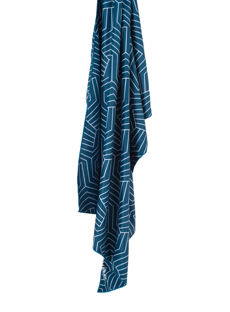 Prosop par uscare rapida Lifeventure Recycled SoftFibre Trek Towel - navy preţ