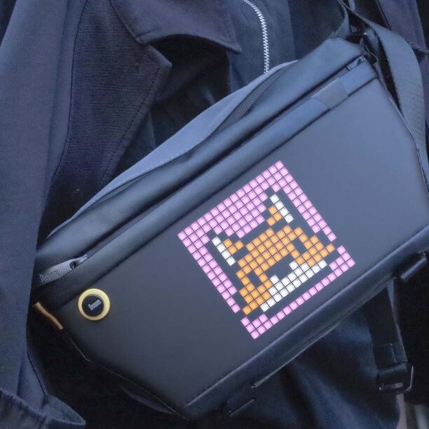 Reset Club rucsac cu afișaj pixel art Pixoo Sling Bag preţ