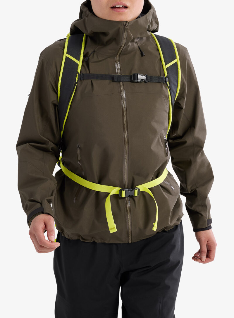 Cumpăra Rucsac Arcteryx Mantis 26 Backpack - black/euphoria