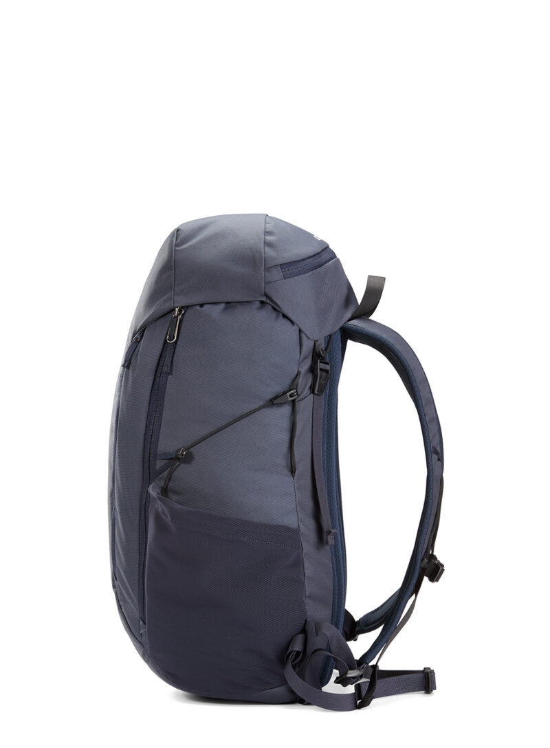 Original Rucsac Arcteryx Mantis 30 - black sapphire