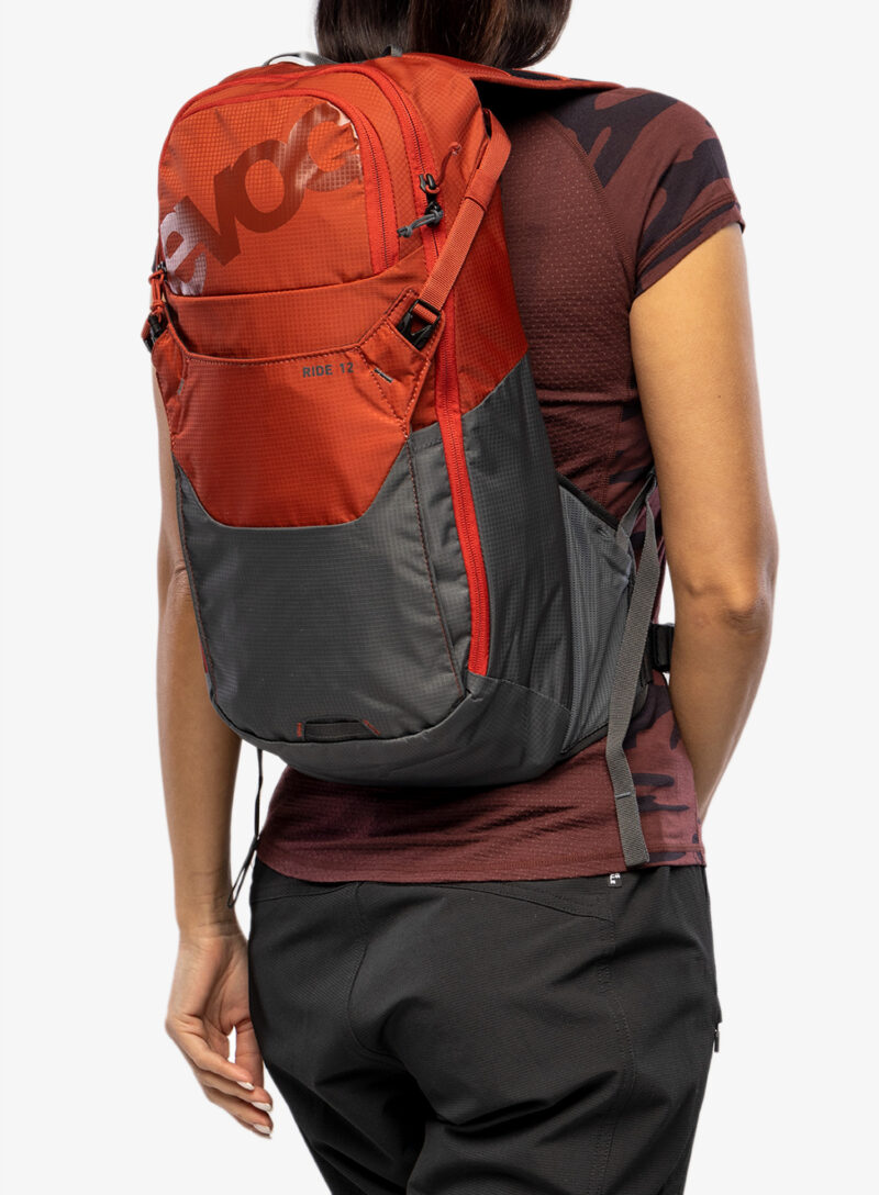 Rucsac ciclism Evoc Ride 12 - chili red/carbon grey preţ