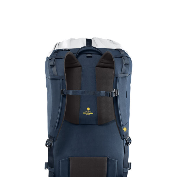 Rucsac de escaladă Fjallraven Bergtagen 38 - mountain blue preţ