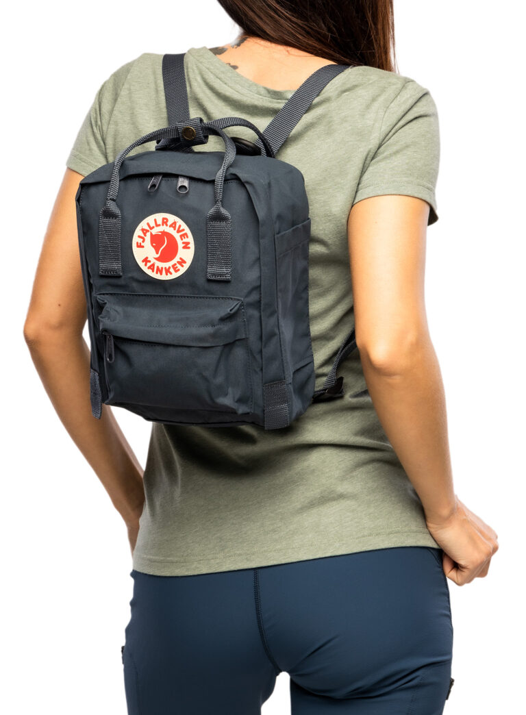 Cumpăra Rucsac de oras Fjallraven Kanken Mini - navy/navy