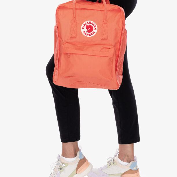 Rucsac de oras Fjallraven Kanken - korall preţ