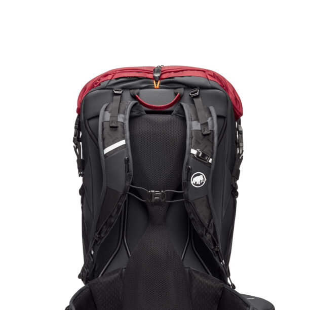 Rucsac drumetie Mammut Ducan Spine 28-35 Women - blood red/black preţ