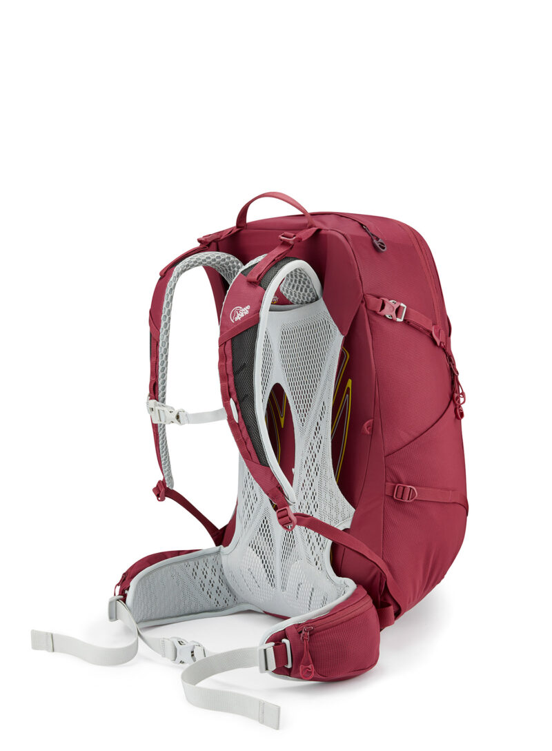 Cumpăra Rucsac drumetie cu plasa Lowe Alpine AirZone Trek ND 26 - raspberry