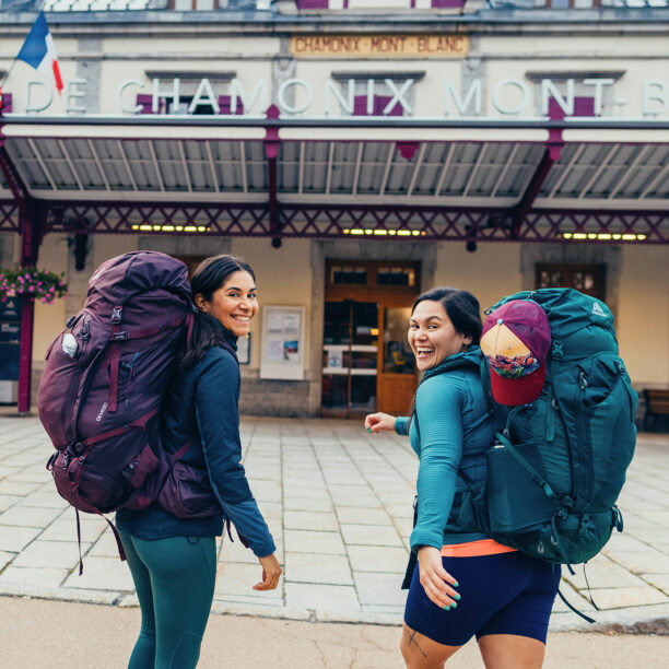 Cumpăra Rucsac trekking femei Gregory Deva 60 - emerald green