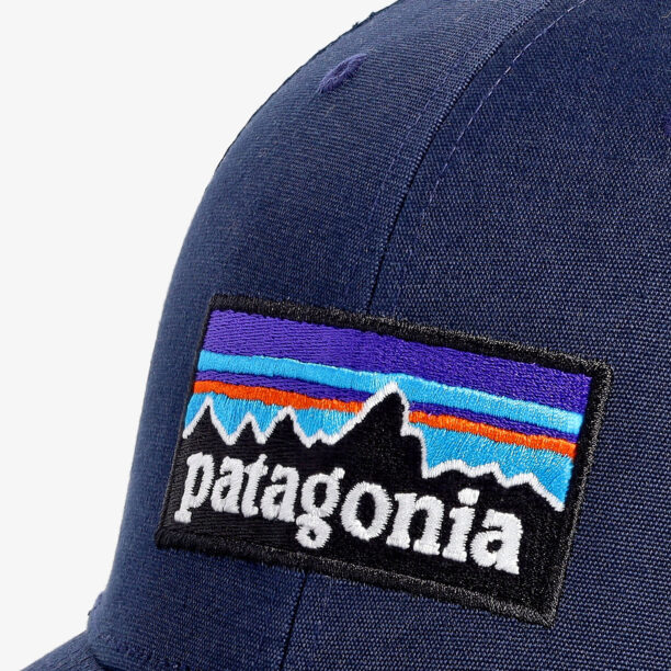 Preţ Șapcă Patagonia P-6 Logo Trucker Hat - new navy