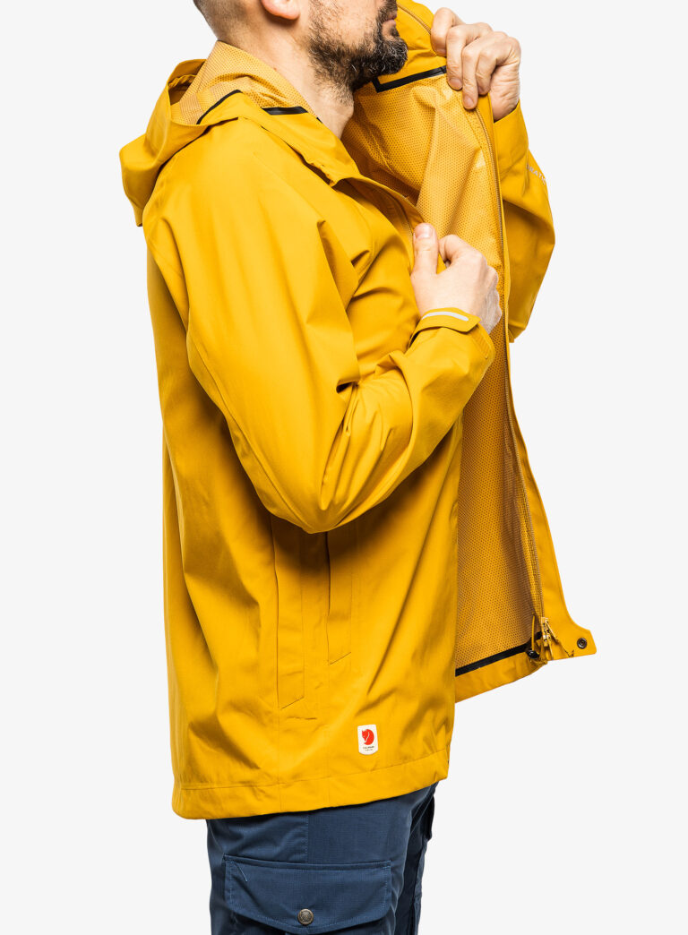 Preţ Scurta de ploaie Fjallraven HC Hydratic Trail Jacket - mustard yellow