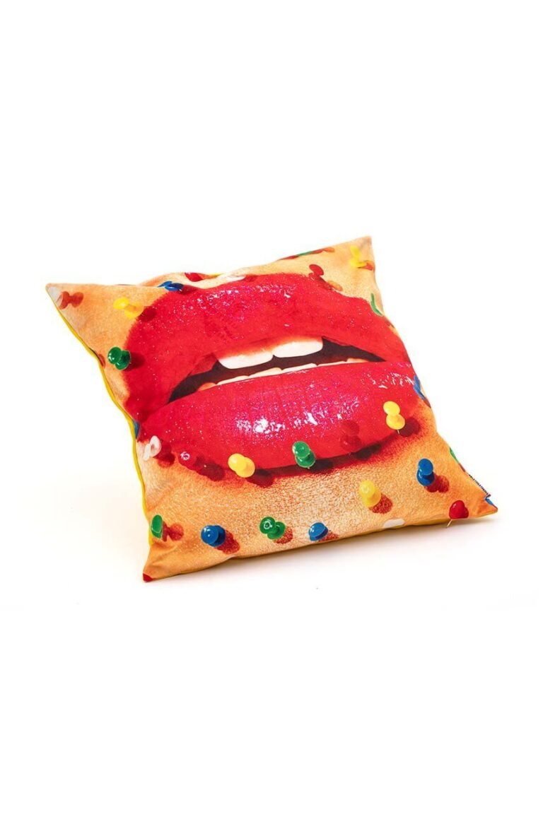 Seletti perna decorativa Cushion Mouth with Pins preţ