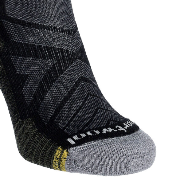 Preţ Șosete Smartwool Hike Light Cushion Mid Crew Socks - black