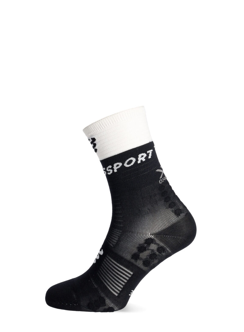 Cumpăra Șosete alergare Compressport Mid Compression Socks V2.0 - black/white