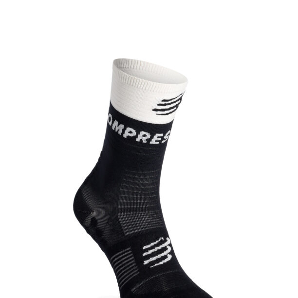 Șosete alergare Compressport Mid Compression Socks V2.0 - black/white