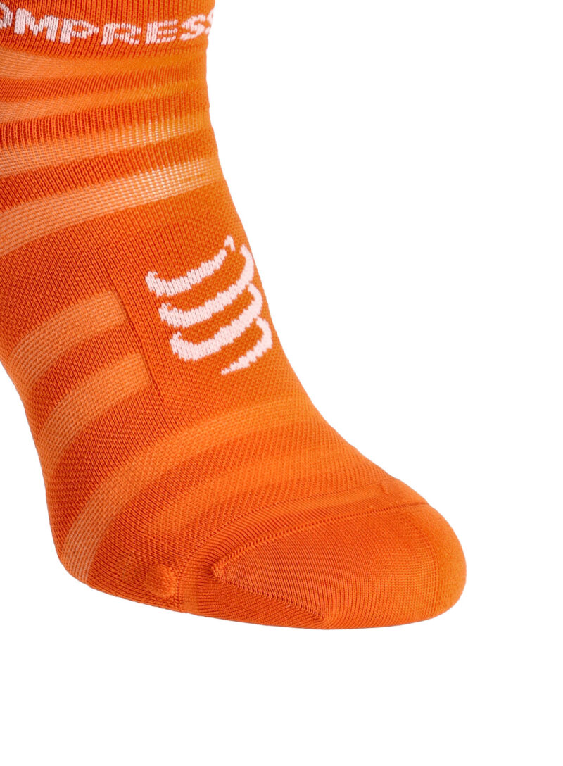 Preţ Șosete alergare Compressport Pro Racing Socks v4.0 Ultralight Run Low - fire/white