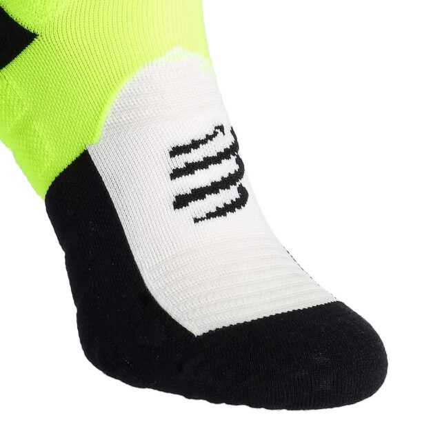 Preţ Șosete alergare Compressport Ultra Trail Socks v2.0 Low - white/safe yellow