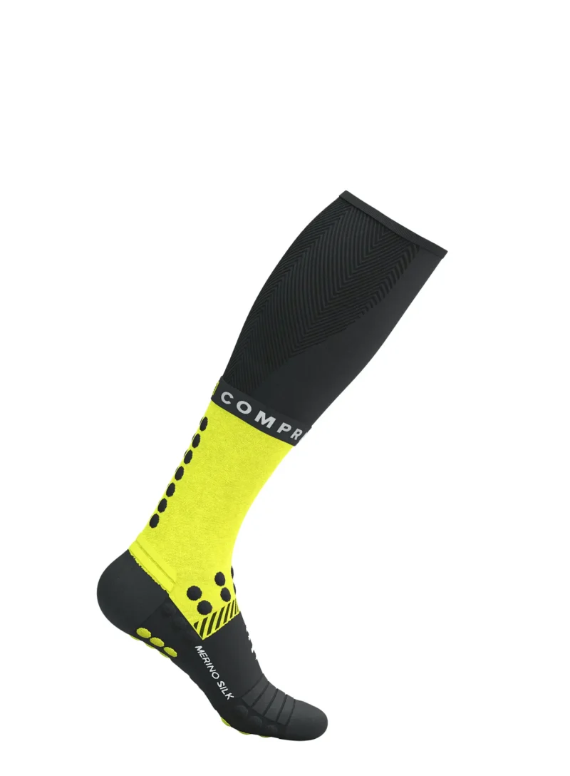 Cumpăra Sosete de alergare Compressport Full Socks Winter Run - black/safe yellow