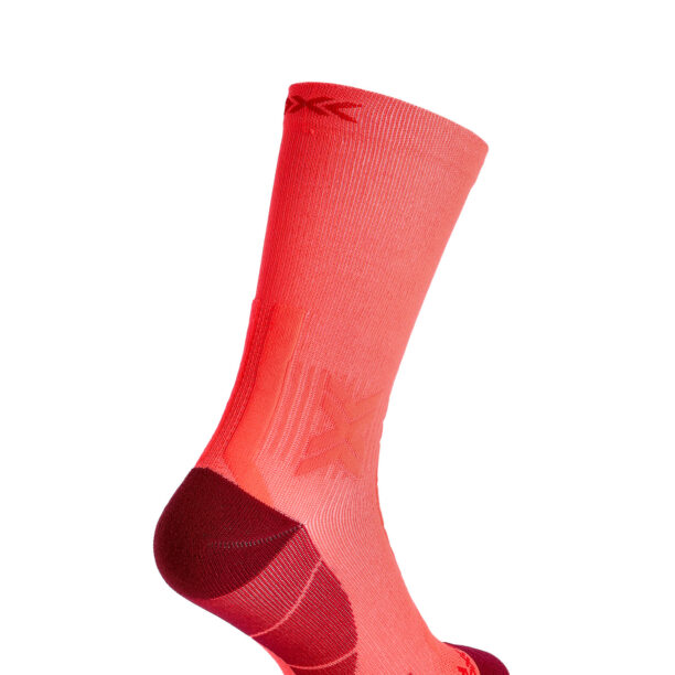 Sosete de alergare X-Socks Trail Run Discover Crew - fluo red/namib red preţ