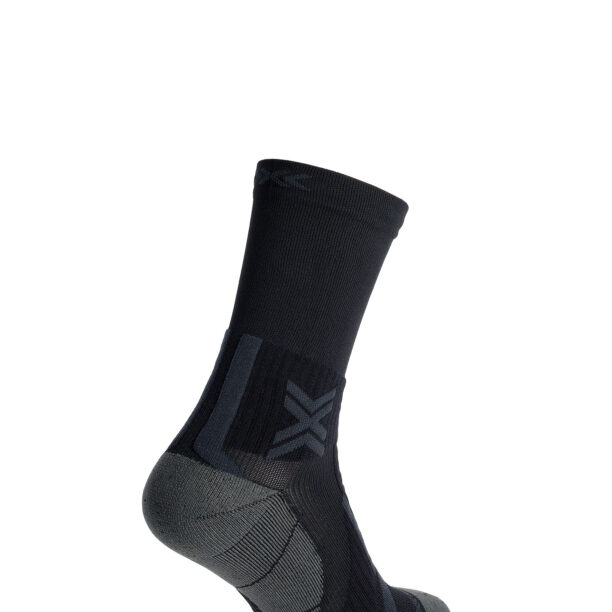 Sosete de alergare X-Socks Trailrun Perform Crew - black/charcoal preţ