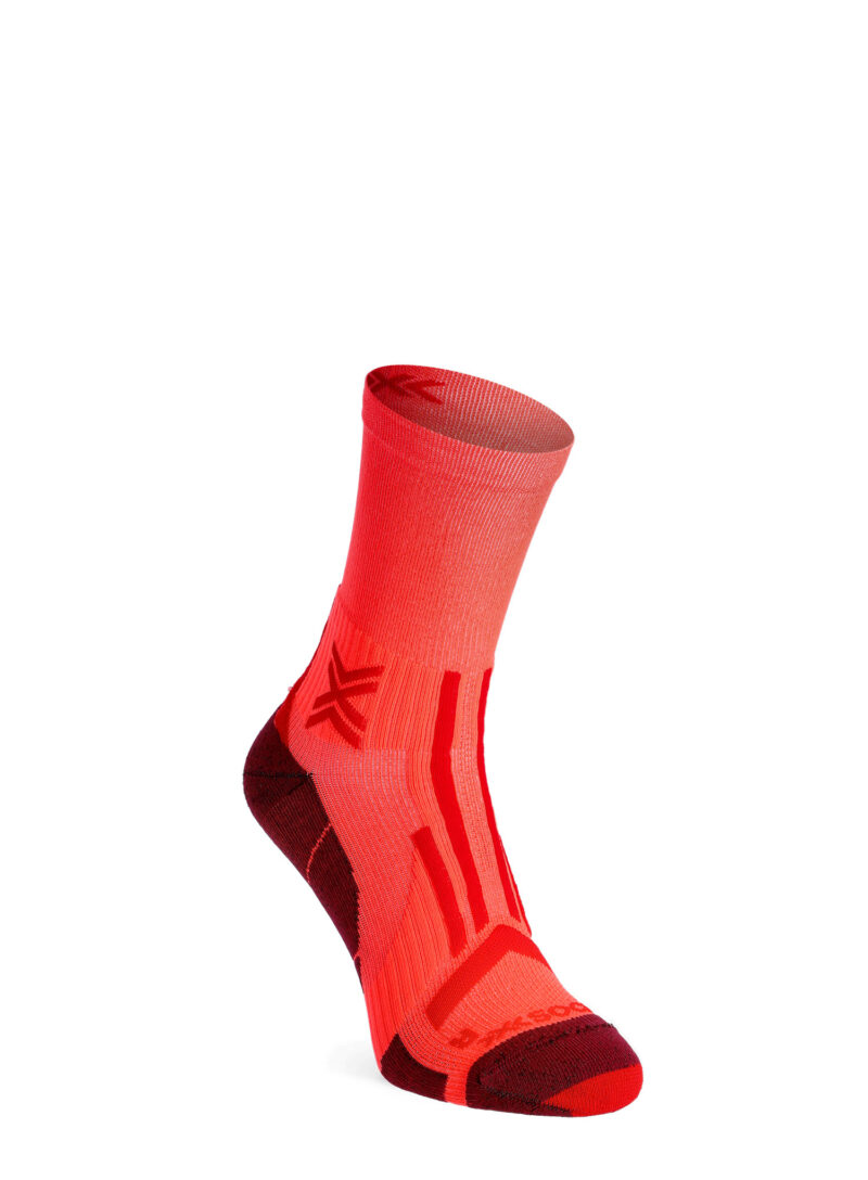 Sosete de alergare X-Socks Trailrun Perform Crew - fluo red/namib red