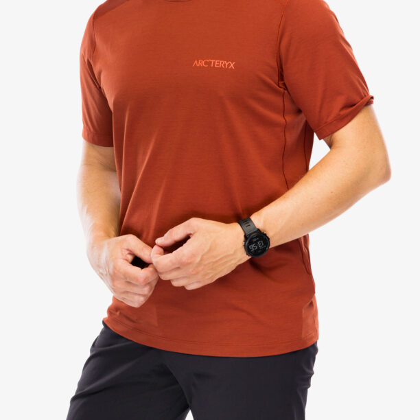 Cumpăra Tricou alergare Arcteryx Cormac ArcBird Logo SS - sequoia heather/solaris