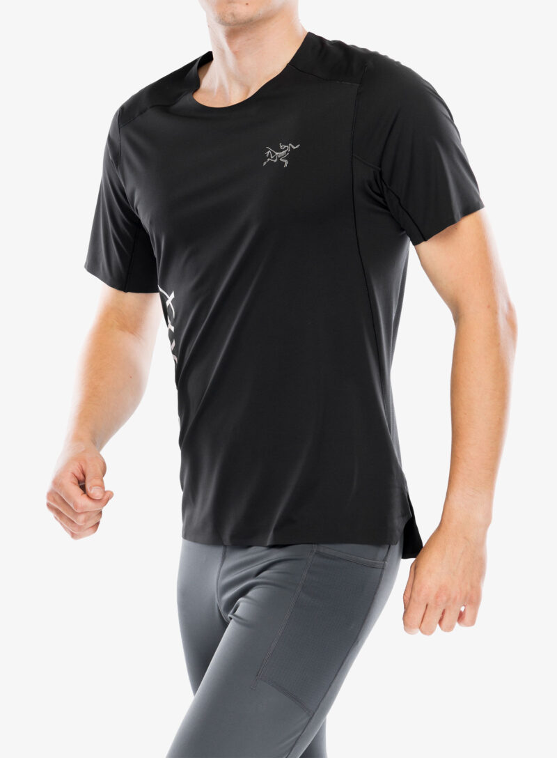 Cumpăra Tricou alergare Arcteryx Norvan Downword Logo Shirt SS - black