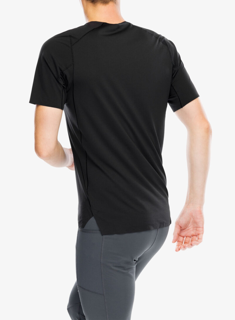 Preţ Tricou alergare Arcteryx Norvan Downword Logo Shirt SS - black