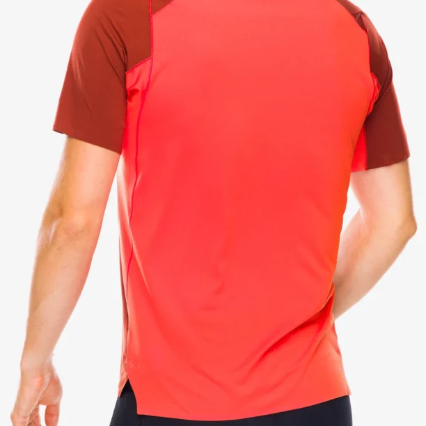 Preţ Tricou alergare Arcteryx Norvan Downword Logo Shirt SS - sequoia/solaris