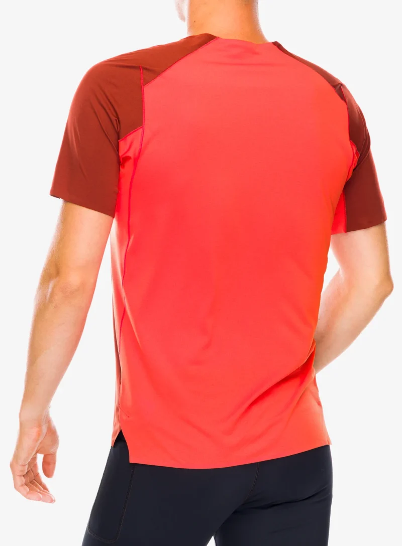 Preţ Tricou alergare Arcteryx Norvan Downword Logo Shirt SS - sequoia/solaris