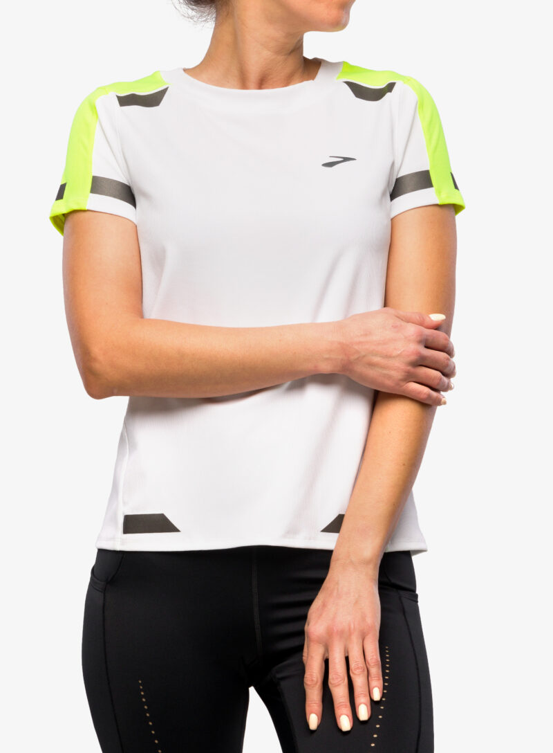 Cumpăra Tricou alergare femei Brooks Run Visible Short Sleeve - white/nightlife