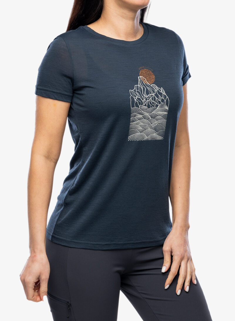 Cumpăra Tricou cu lana merinos femei Super.natural Preikestolen Cliffs Tee - blueberry/feather grey/copper