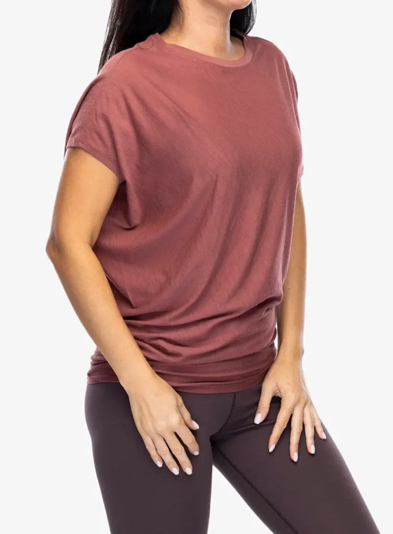 Cumpăra Tricou cu lana merinos femei Super.natural Yoga Loose Tee - roan rouge