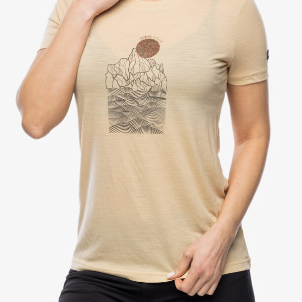 Original Tricou femei Super.natural Preikestolen Cliffs Tee - semolina/canteen/copper