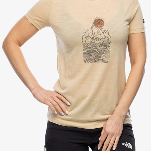 Tricou femei Super.natural Preikestolen Cliffs Tee - semolina/canteen/copper