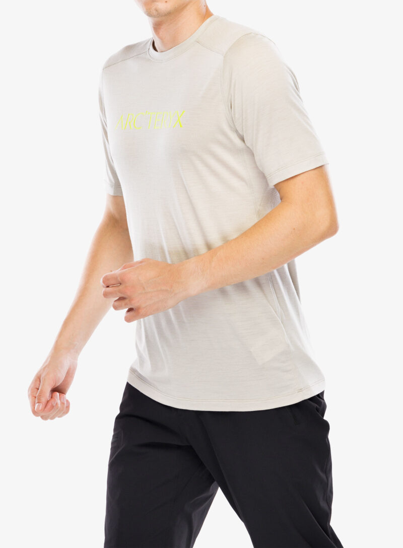 Cumpăra Tricou lana merinos Arcteryx Ionia Merino Wool ArcWord Logo SS - rune/euphoria