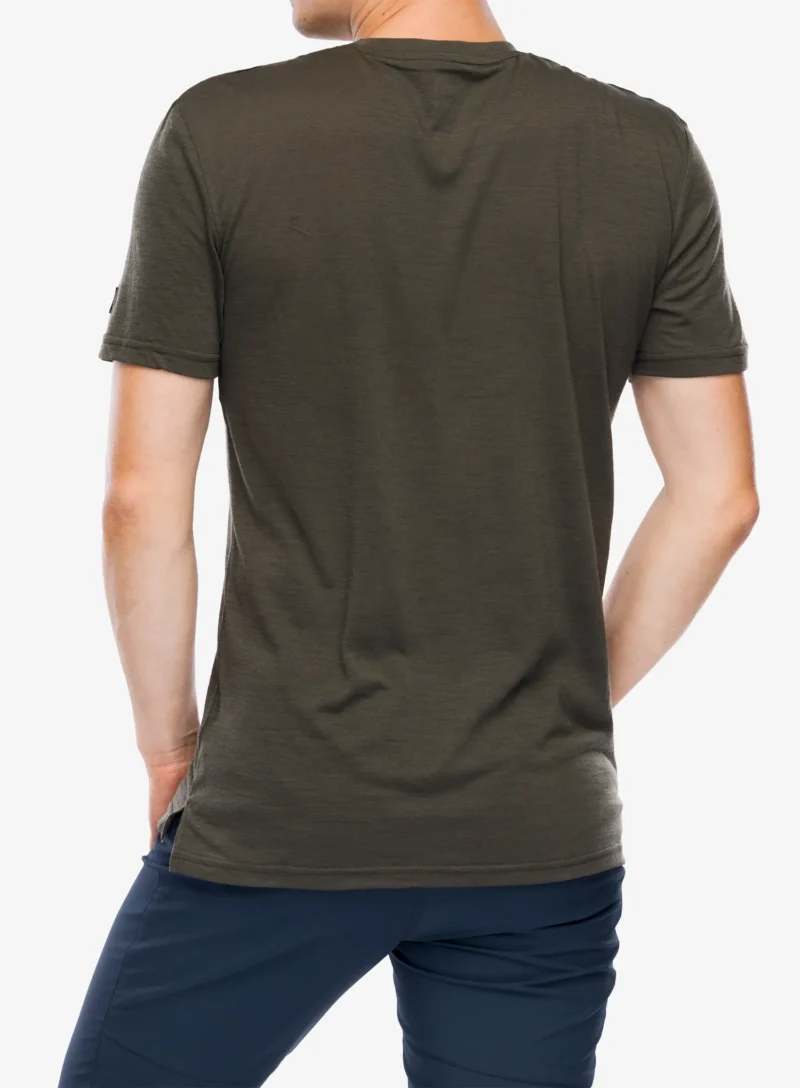 Preţ Tricou lana merinos Super.natural Mount Rundle Tee - black ink/fresh wht/jet black