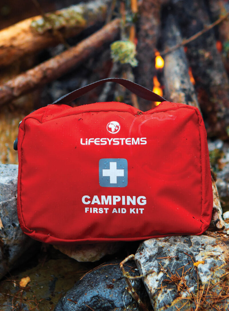 Preţ Trusa de prim ajutor Lifesystems Camping First Kit Aid