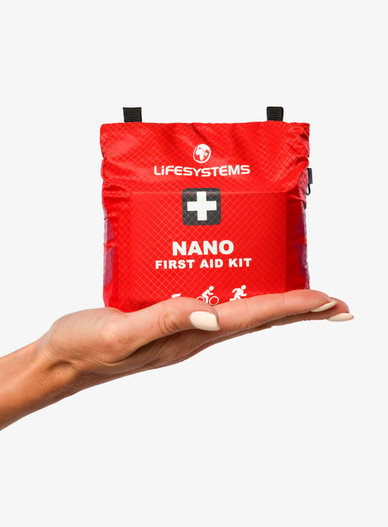 Original Trusa de prim ajutor Lifesystems Light & Dry Nano First Aid Kit