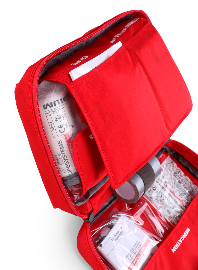 Preţ Trusa de prim ajutor Lifesystems Solo Traveller First Aid Kit