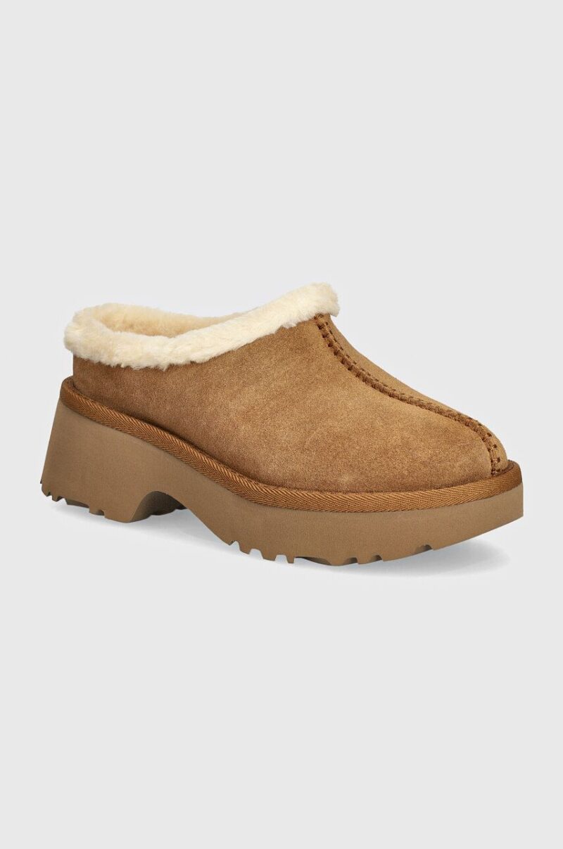 UGG papuci din piele intoarsa New Heights Cozy Clog culoarea maro