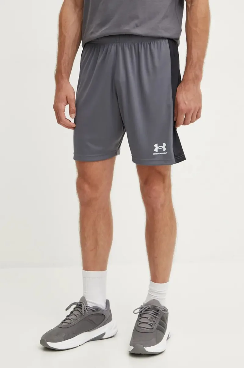 Under Armour pantaloni scurți de antrenament Challenger culoarea gri