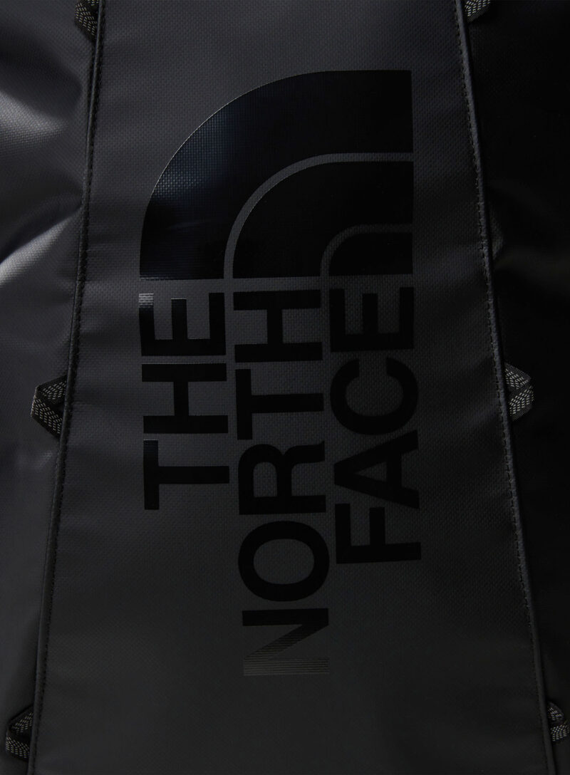 Preţ Valiză de călătorie The North Face Base Camp Rolling Thunder 22 - tnf black/tnf white